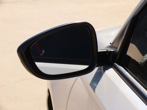 Used 2023 Honda Accord EX image 16