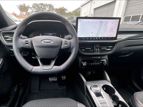 Certified 2023 Ford Escape ST-Line w/ Tech Pack #1 image 5