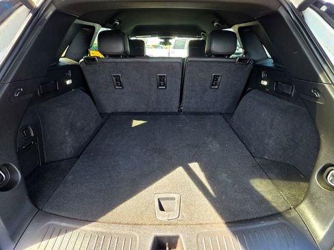 Used 2022 Cadillac XT5 Luxury FWD image 7