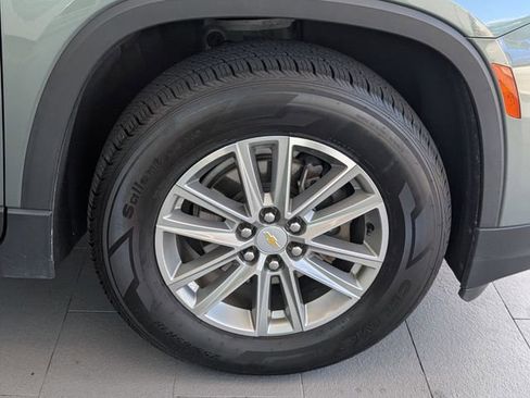 Certified 2023 Chevrolet Traverse LT FWD image 18