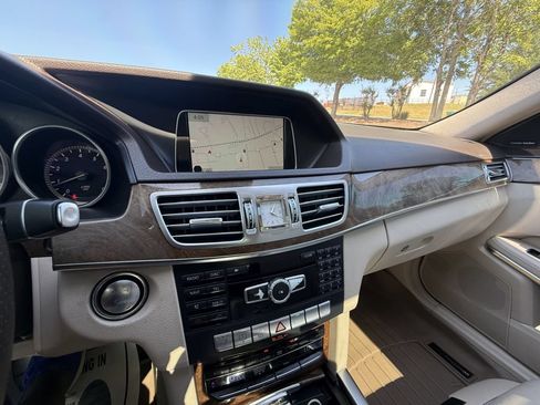 Used 2014 Mercedes-Benz E 350 Sedan image 37