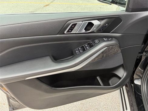 Used 2023 BMW X5 xDrive40i image 23