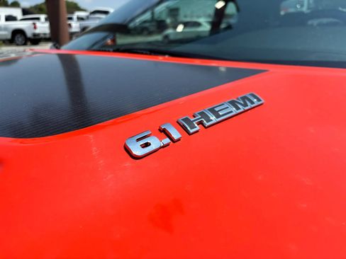 Used 2009 Dodge Challenger SRT8 w/ SRT Option Group II RWD image 11