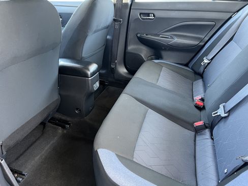 Used 2024 Nissan Versa SV FWD image 15