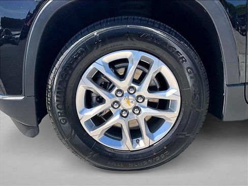 Used 2021 Chevrolet Traverse LT FWD image 10