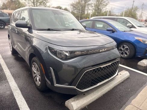 Certified 2023 Kia Soul LX image 2