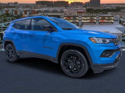 Certified 2025 Jeep Compass Latitude w/ Convenience Group