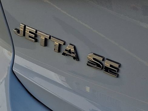 Used 2018 Volkswagen Jetta Sport FWD image 31