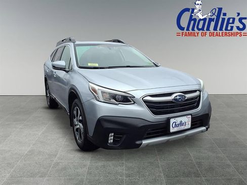 Used 2021 Subaru Outback Limited image 3