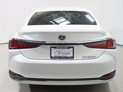 Used 2021 Lexus ES 300h w/ Accessory Package image 13