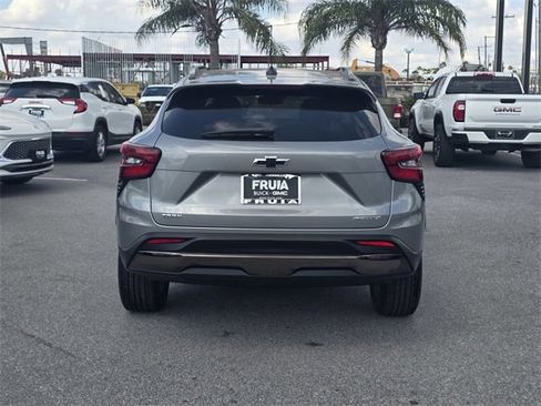 Used 2024 Chevrolet Trax ACTIV w/ Sunroof Package image 7