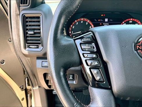 Certified 2023 Nissan Frontier PRO-4X w/ Pro Convenience Package AWD/4WD image 10