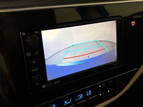 Used 2018 Toyota Corolla iM w/ Carpet Mat Package (TMS) FWD image 26