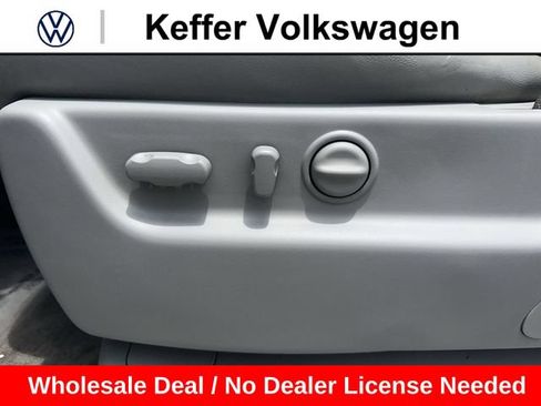 Used 2013 Chevrolet Suburban LT w/ Luxury Package AWD/4WD image 13