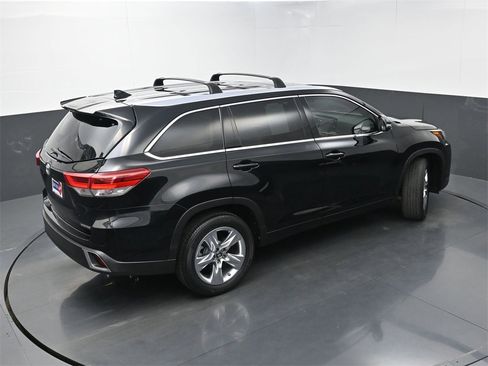 Used 2018 Toyota Highlander Limited image 36
