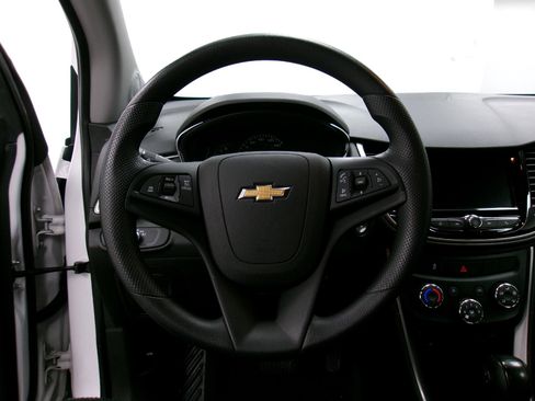 Used 2020 Chevrolet Trax LS w/ Tint and Cruise Package image 6