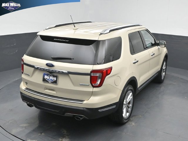 Used 2018 Ford Explorer Limited w/ Equipment Group 301A FWD image 15