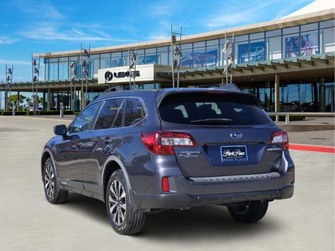 Used 2015 Subaru Outback 2.5i Limited image 4