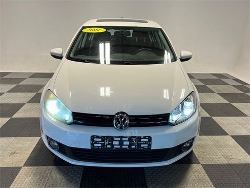 Used 2011 Volkswagen Golf TDI image 2