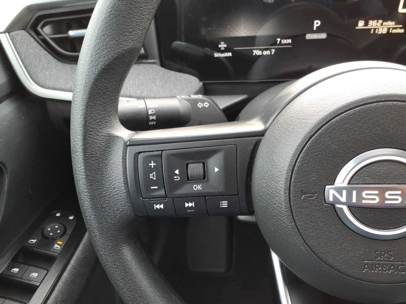 Certified 2025 Nissan Kicks SV FWD image 17
