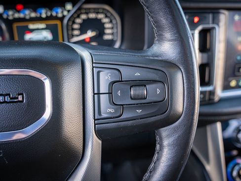 Used 2021 GMC Yukon XL Denali image 19