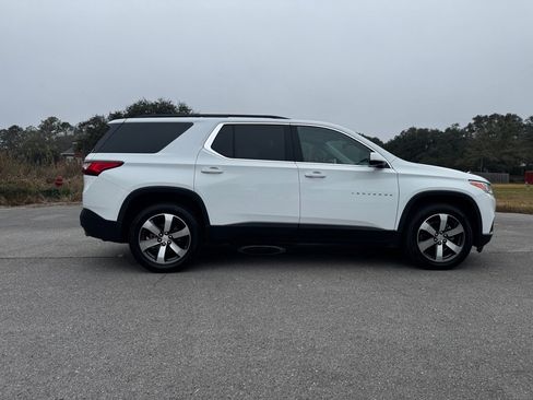 Used 2019 Chevrolet Traverse LT w/ LT Premium Package image 6