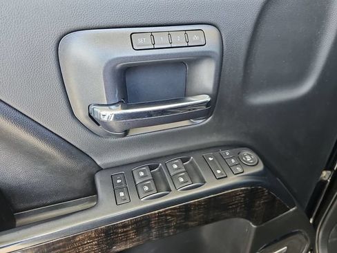 Used 2016 GMC Sierra 2500 Denali w/ Driver Alert Package AWD/4WD image 23