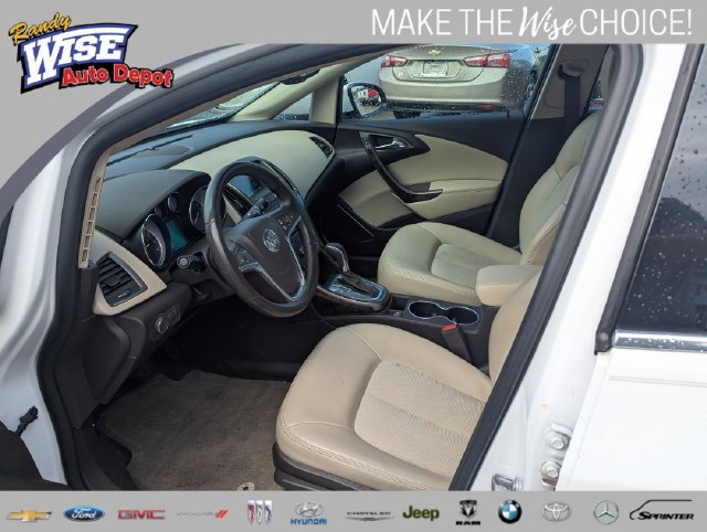 Used 2015 Buick Verano FWD image 9