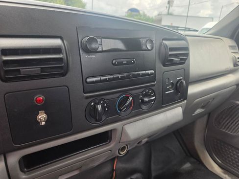 Used 2006 Ford F350 XL RWD image 13