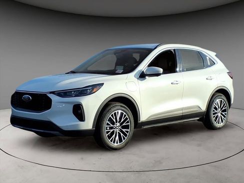 New 2026 Ford Escape SE w/ PHEV Premium Package image 1