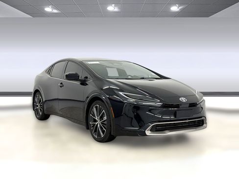 Used 2024 Toyota Prius Limited w/ Limited Premium Package image 7