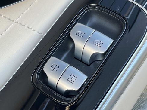 Certified 2023 Mercedes-Benz S 580e 4MATIC Sedan image 16
