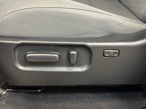 Used 2022 Toyota Tacoma SR5 image 11