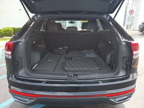 Used 2023 Volkswagen Atlas Cross Sport SE AWD/4WD image 26