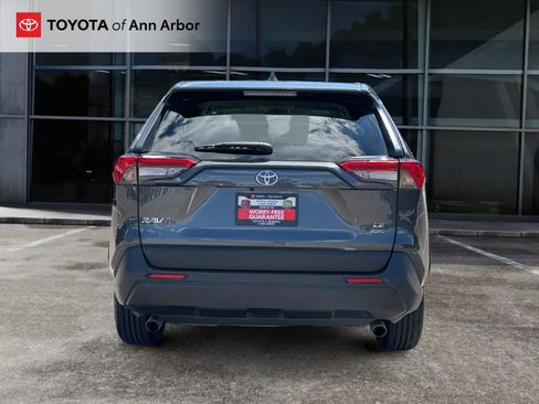Used 2025 Toyota RAV4 LE AWD/4WD image 10