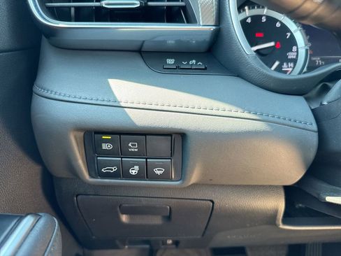 Used 2021 Toyota Highlander Platinum image 19