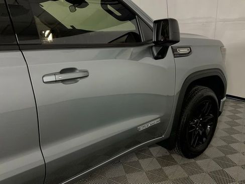 Used 2025 GMC Sierra 1500 Elevation image 9