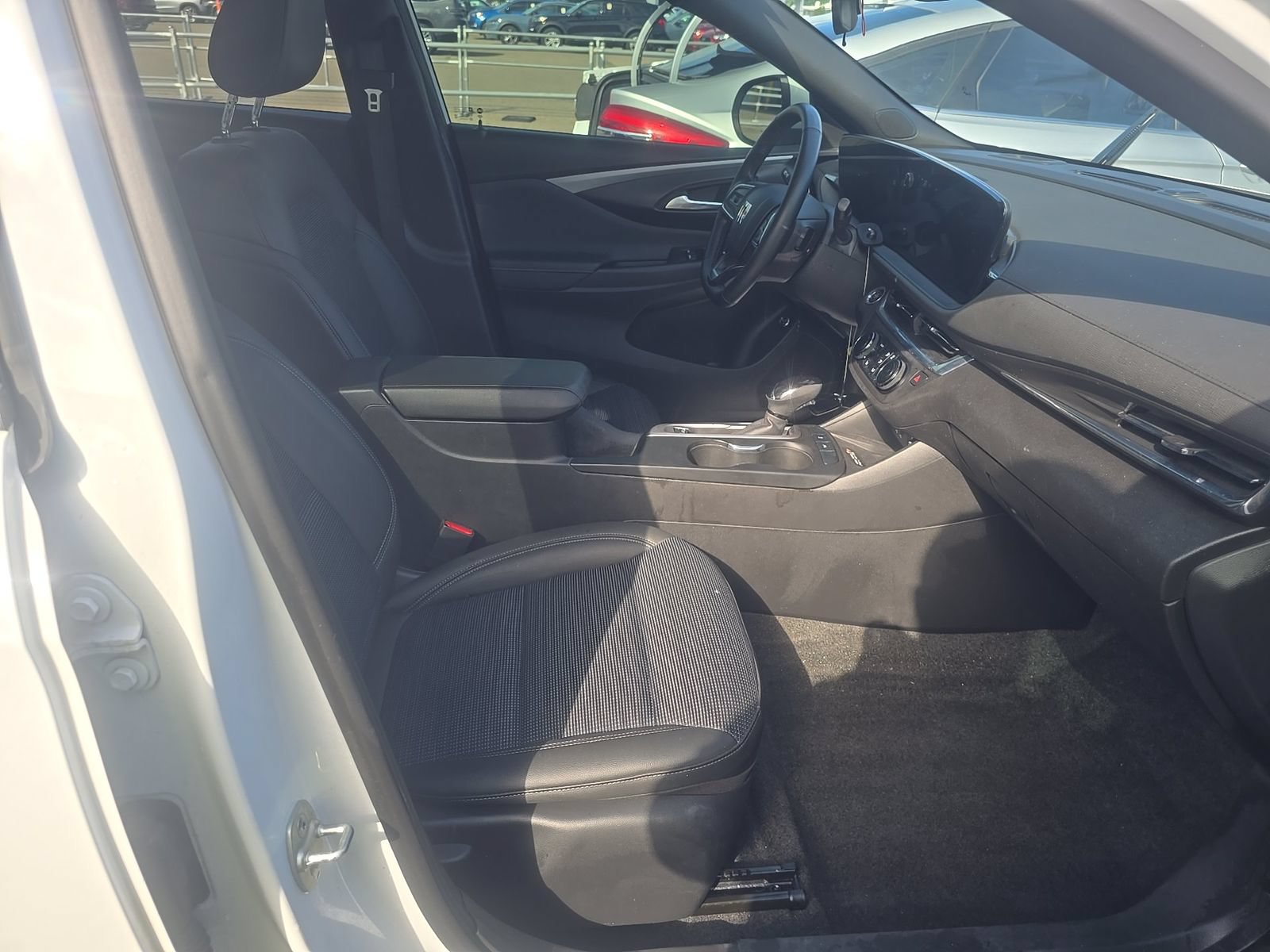 Used 2024 Buick Envista Preferred w/ Convenience I Package FWD image 10