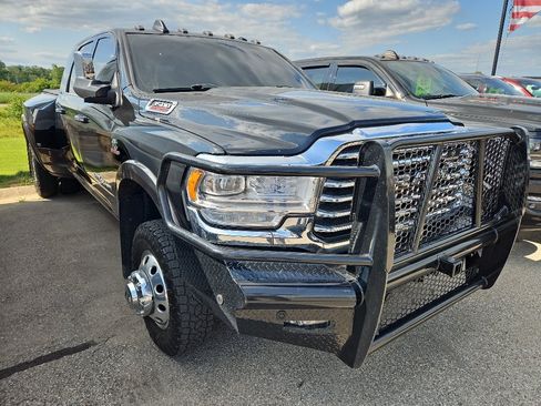 Used 2022 RAM 3500 Limited AWD/4WD image 3