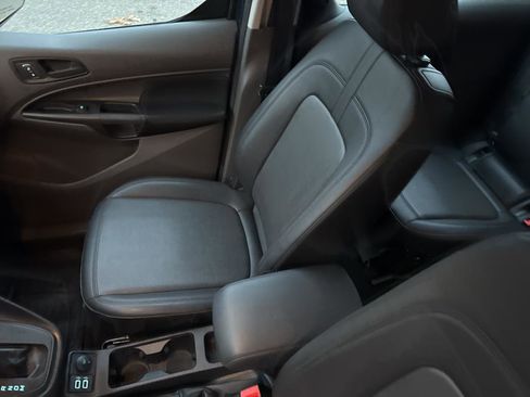 Used 2020 Ford Transit Connect XL image 17