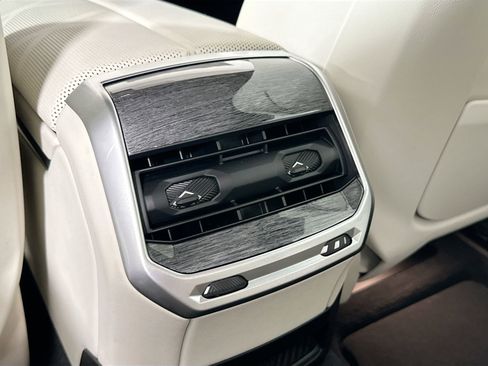 Certified 2023 BMW 740i w/ Luxury Rear Seating Package image 26