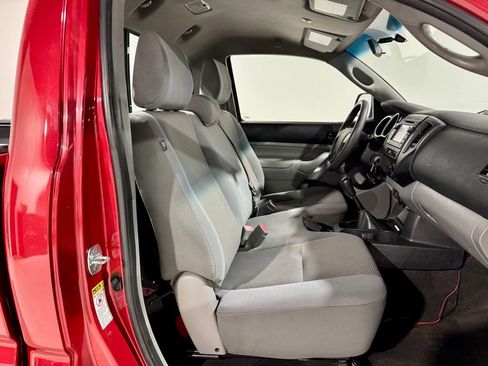 Used 2013 Toyota Tacoma 2WD Regular Cab image 21