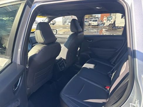 Used 2025 Subaru Forester Limited image 10