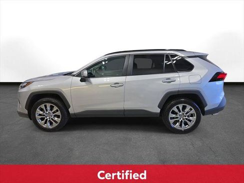 Certified 2022 Toyota RAV4 XLE Premium AWD/4WD image 10