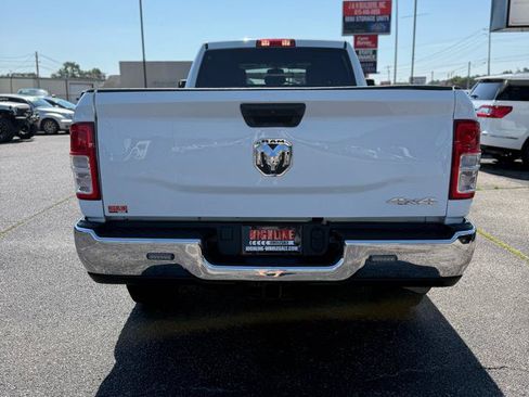 Used 2023 RAM 3500 Tradesman w/ Chrome Appearance Group AWD/4WD image 6