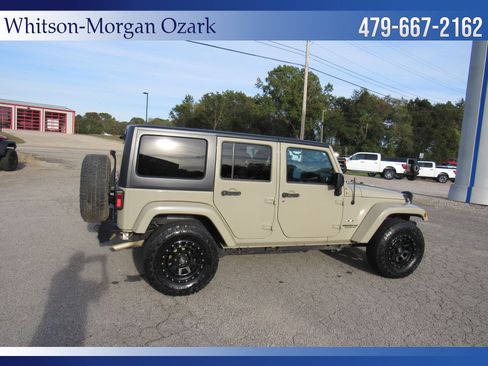 Used 2017 Jeep Wrangler Unlimited Sahara w/ Dual Top Group image 14