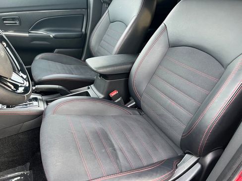 Used 2025 Mitsubishi Outlander Sport ES AWD/4WD image 11