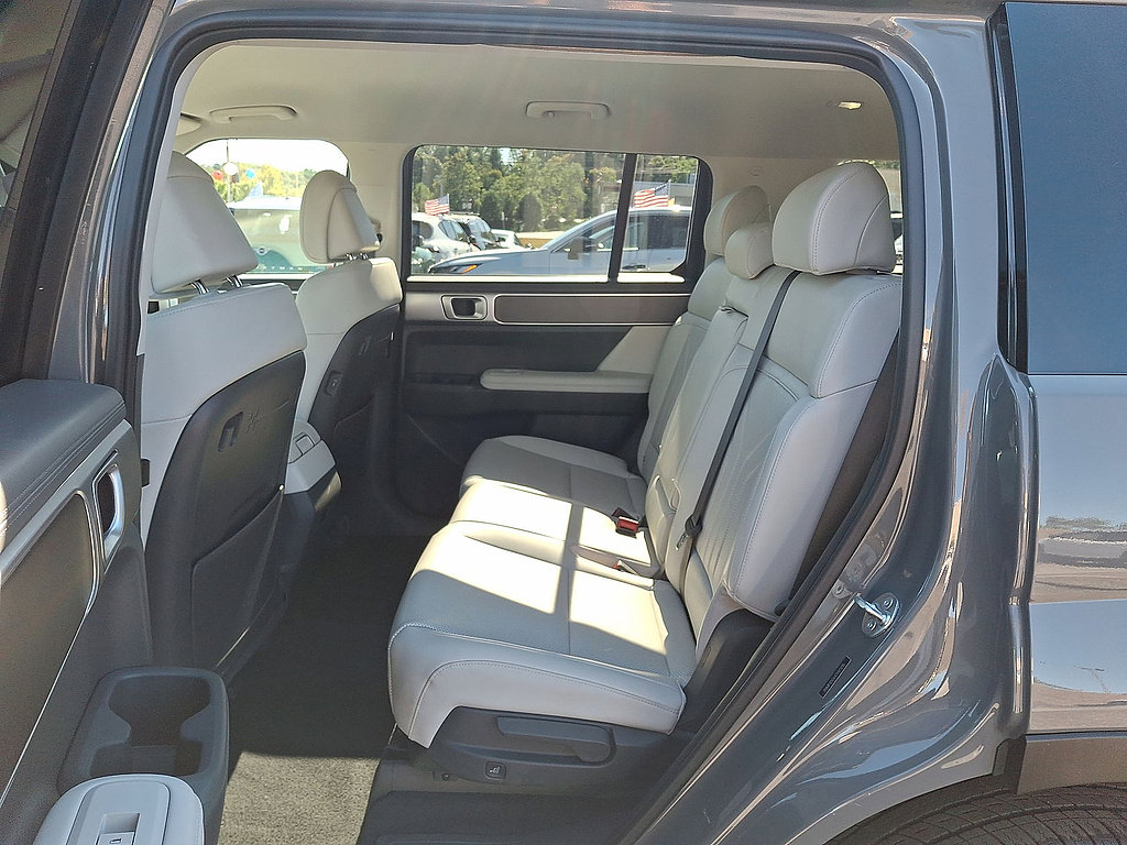 Used 2026 Hyundai Santa Fe SEL AWD/4WD image 26