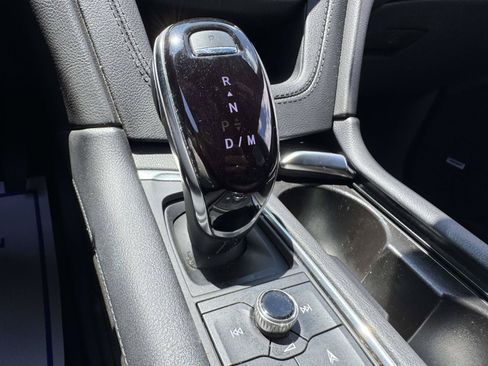 Certified 2023 Cadillac XT5 Premium Luxury AWD/4WD image 15