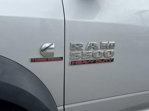 Used 2018 RAM 5500 SLT w/ Quick Order Package 29G SLT image 10